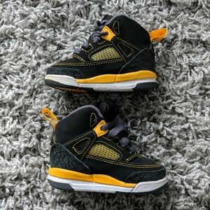 Infant/Baby Air Jordan Spizike Black Gold